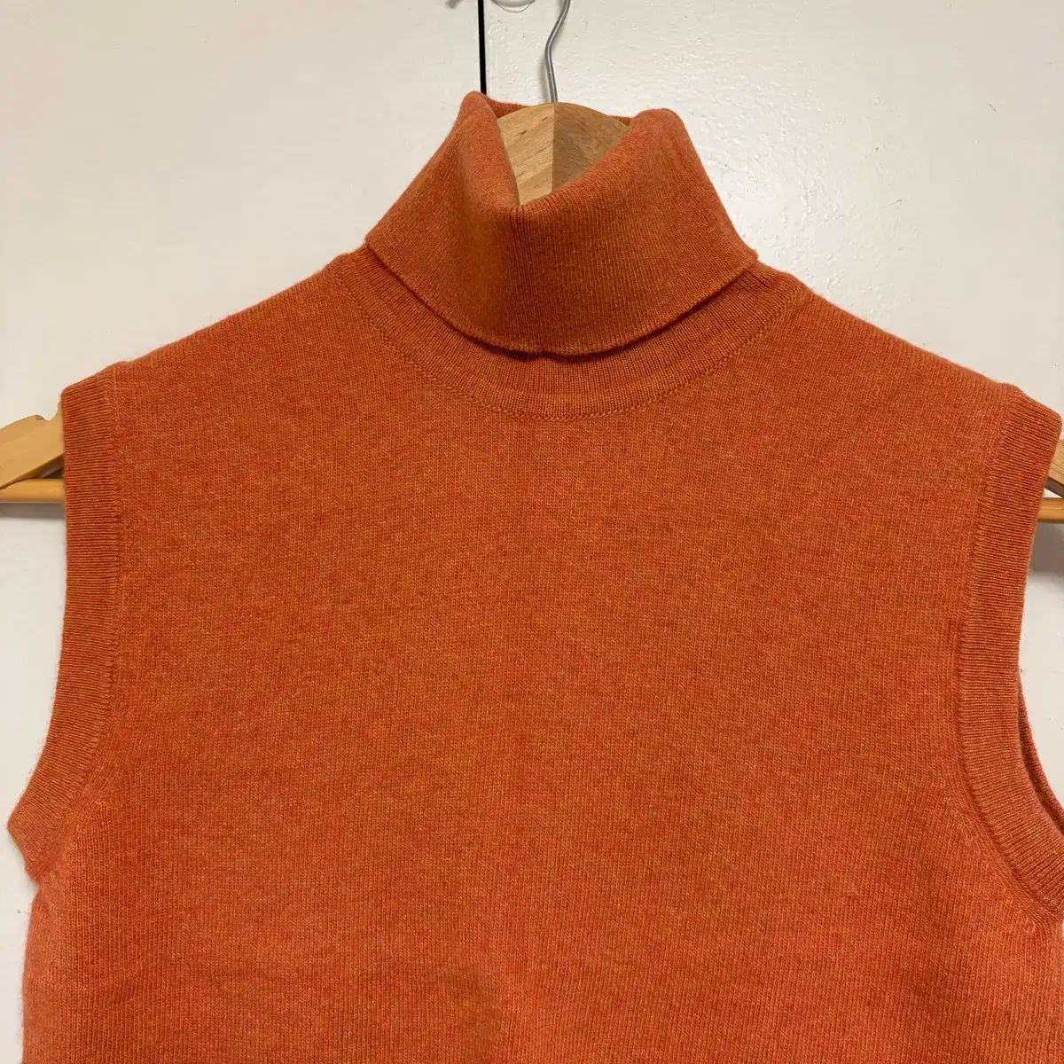 Hermes エルメス カシミヤ オレンジ タートルネックニット ノースリーブ s