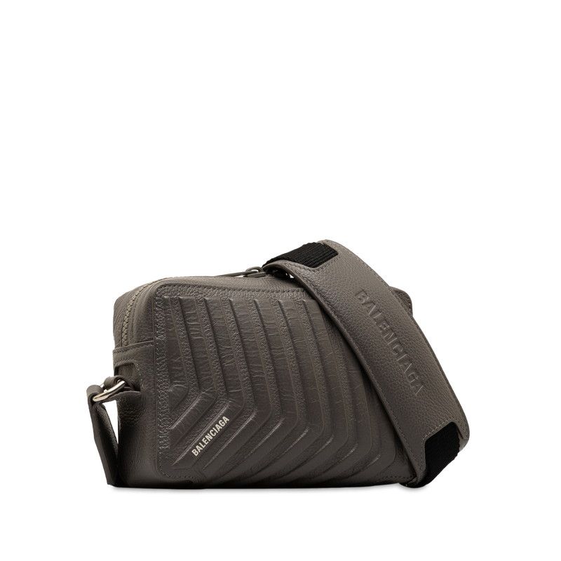 【正規品】BALENCIAGA バレンシアガ レザー　カメラバッグ BALENCIAGA バレンシアガ バッグ ショルダーバッグ カメラバッグ