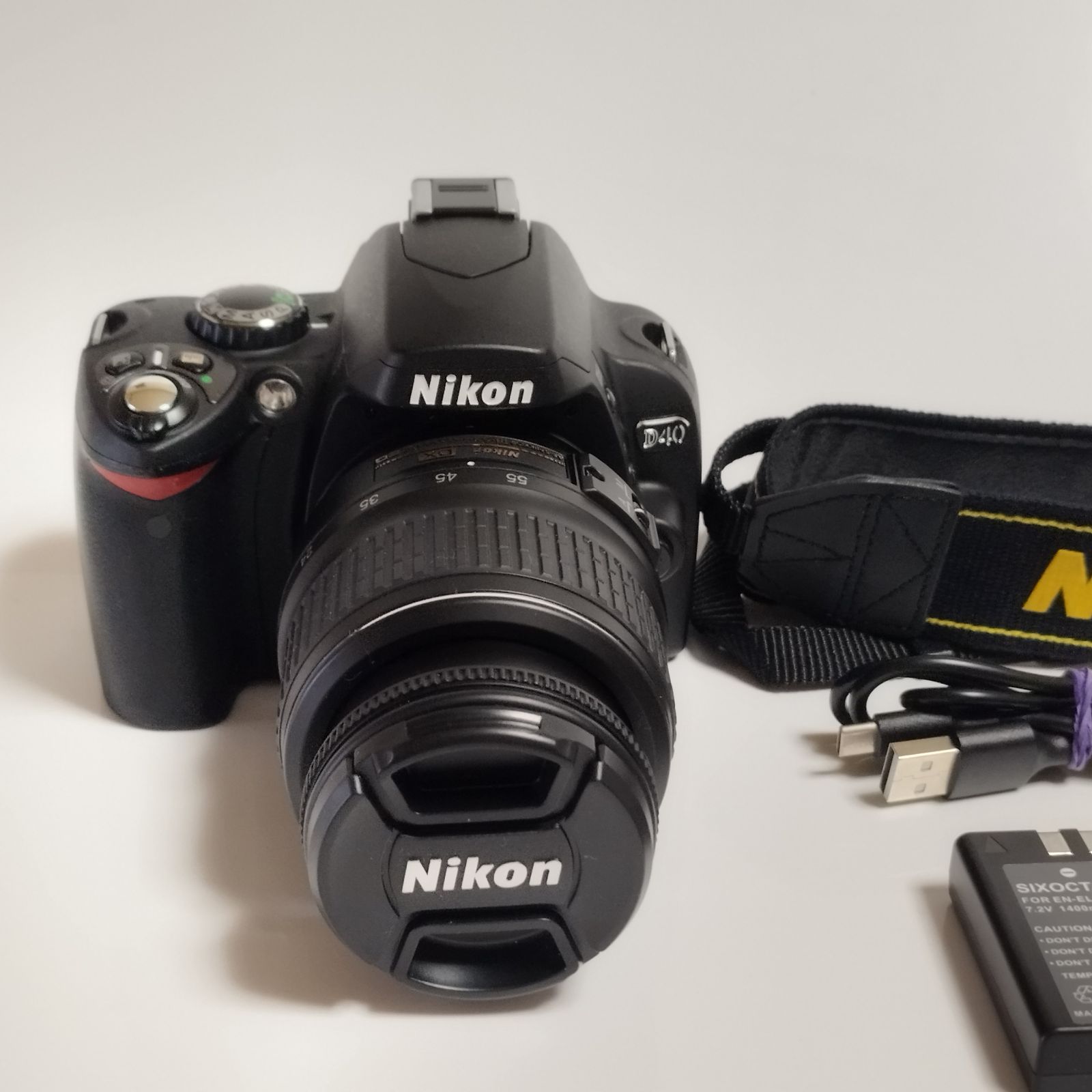 良品☆Nikon ニコン D40 18-55mm レンズ付き。動作確認済