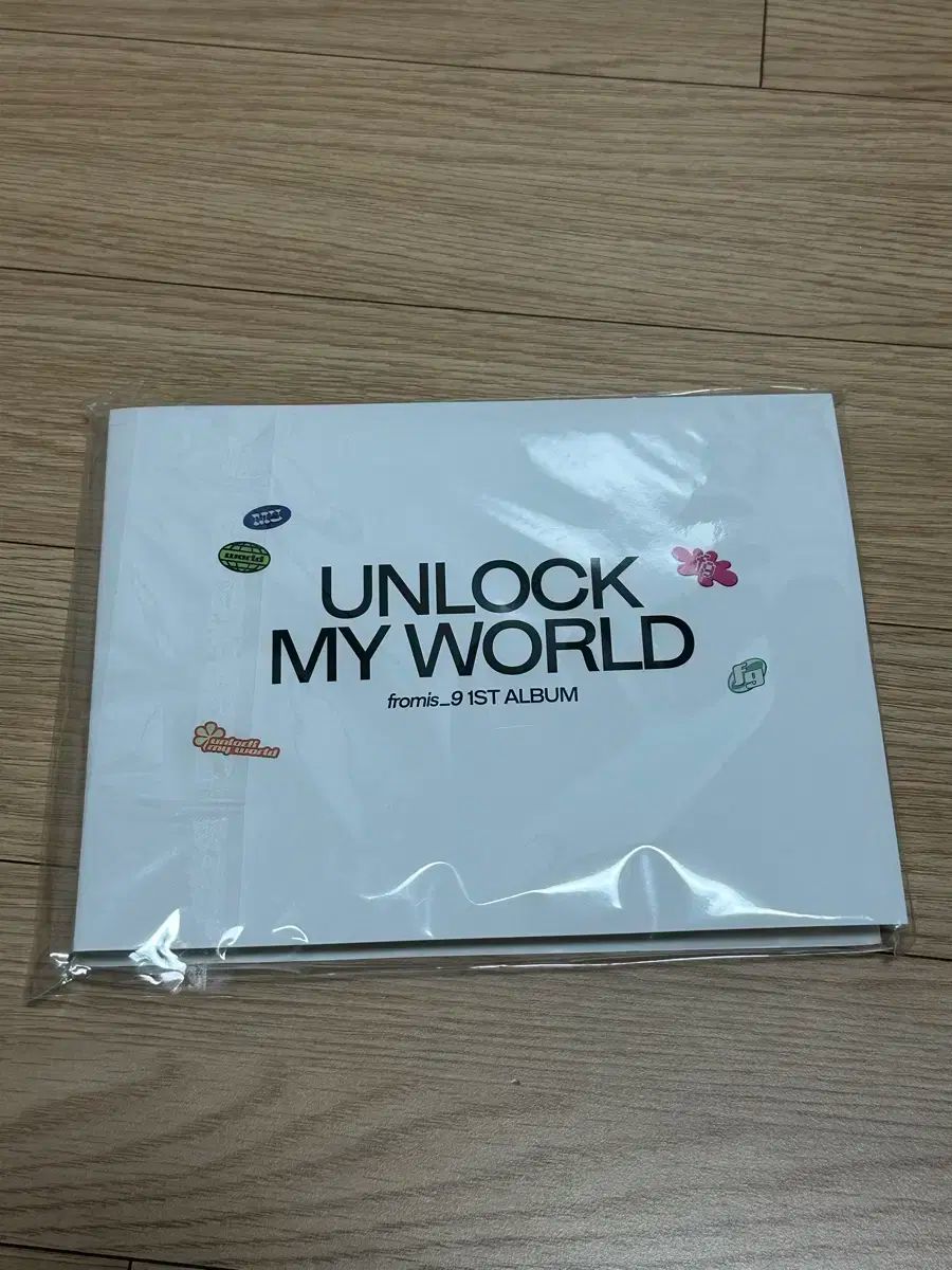 京焼　【崩し文字・楽印】　向付小皿　骨董 京焼 【崩し文字・楽印】 向付小皿 骨董 手描き陶器皿 京焼 大原