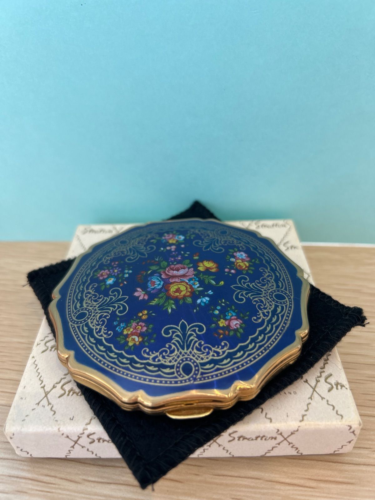 Stratton コンパクトミラー Stratton コンパクトミラー 保存袋・箱付き - メルカリ