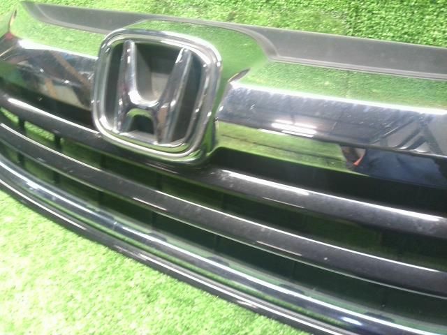 個人宅不可 離島不可 シャトル DAA-GP8 ラジエーターグリル フロントグリル 71121-TD4-J01 自社品番250500 色 NH823M FFCRYSTALESIA_COM