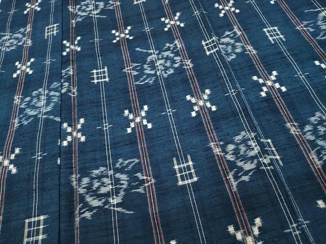 平和屋着物○上質な小紋 短冊花文 黒地 金彩 正絹 逸品 未使用