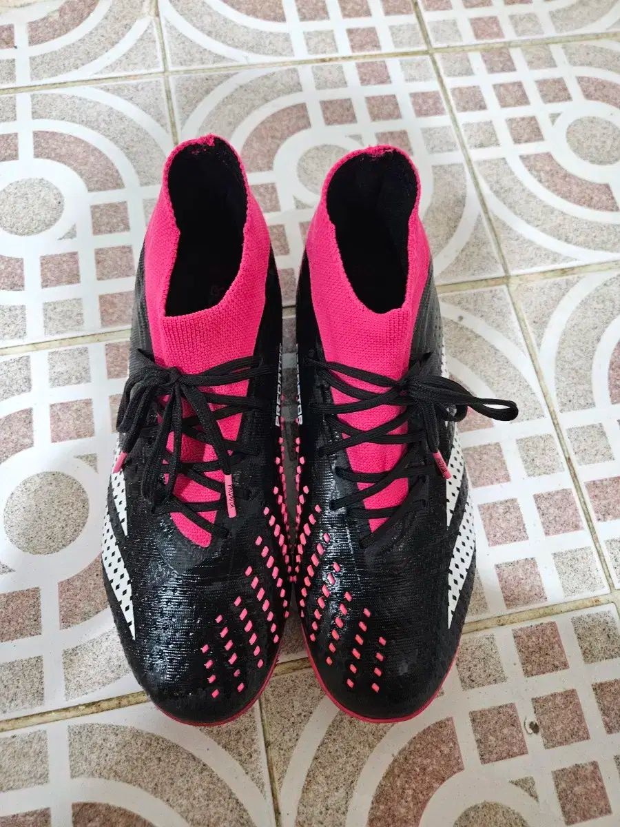 adidas(アディダス) プレデター 精度 1 サッカーシューズ