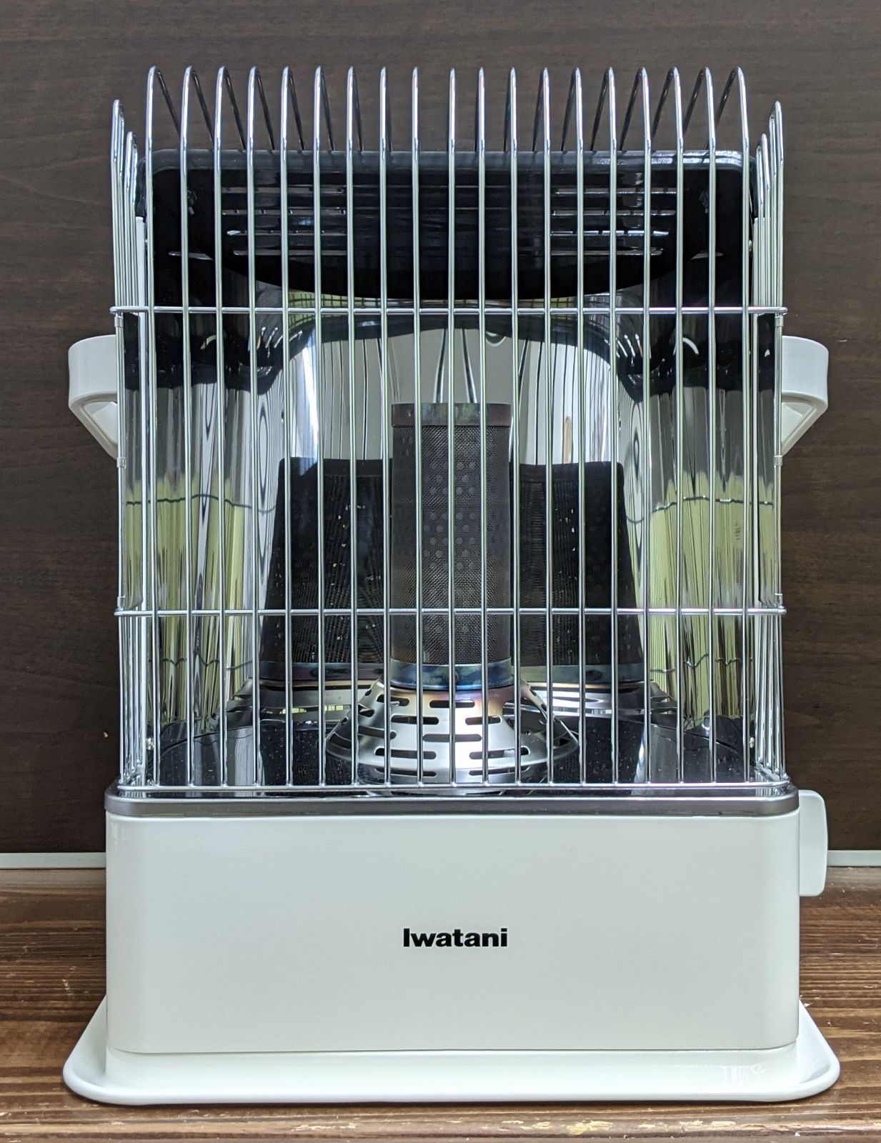 Iwatani イワタニ カセットガスストーブ デカ暖 CB-STV-DKD｜中古