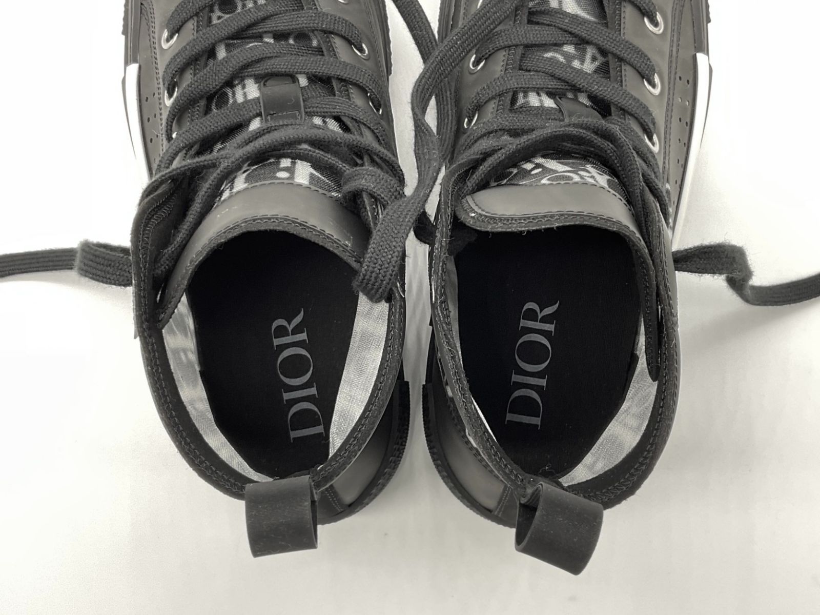 美品 DIOR ディオール 41 ブラック B27 エンボスロゴ ロートップ