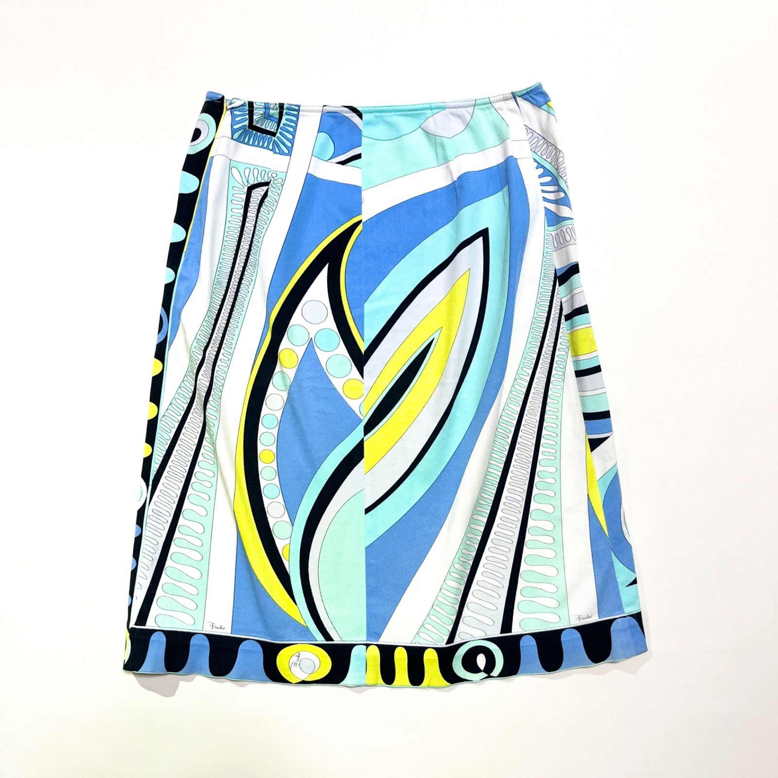 定価6万　エミリオプッチ　スカート cg17 EMILIO PUCCI ロゴ入りタイトスカート 総柄 ペイズリー エミリオ
