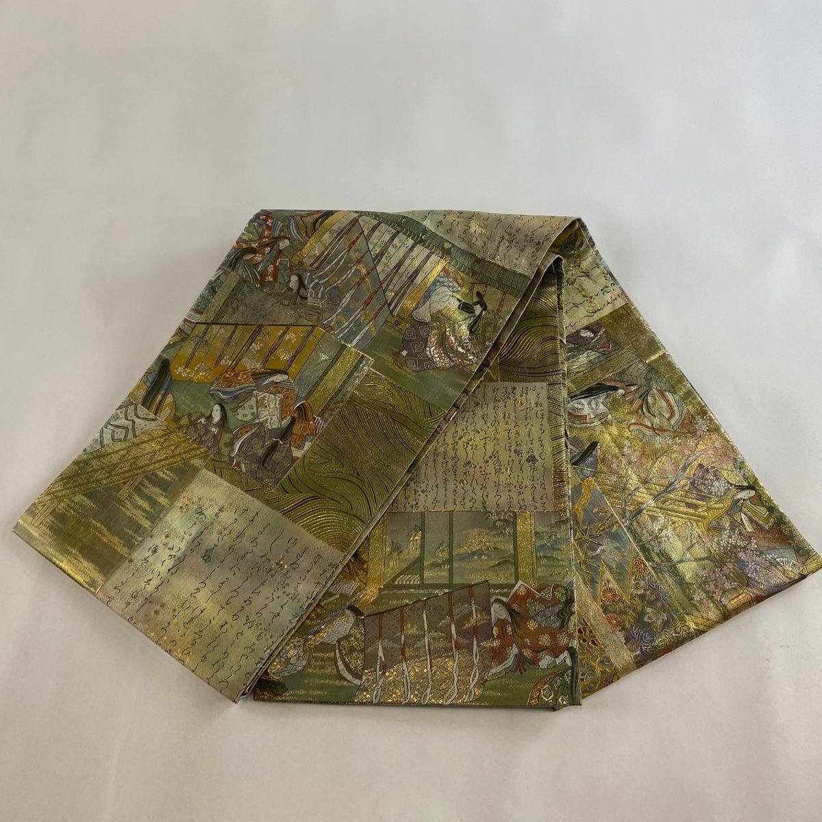 丸帯 美品 逸品 壱阡八百口織 桃山扇面屏風文 プラチナ本金箔 丸帯 美品 逸品 壱阡八百口織 桃山扇面屏風文 プラチナ本金箔