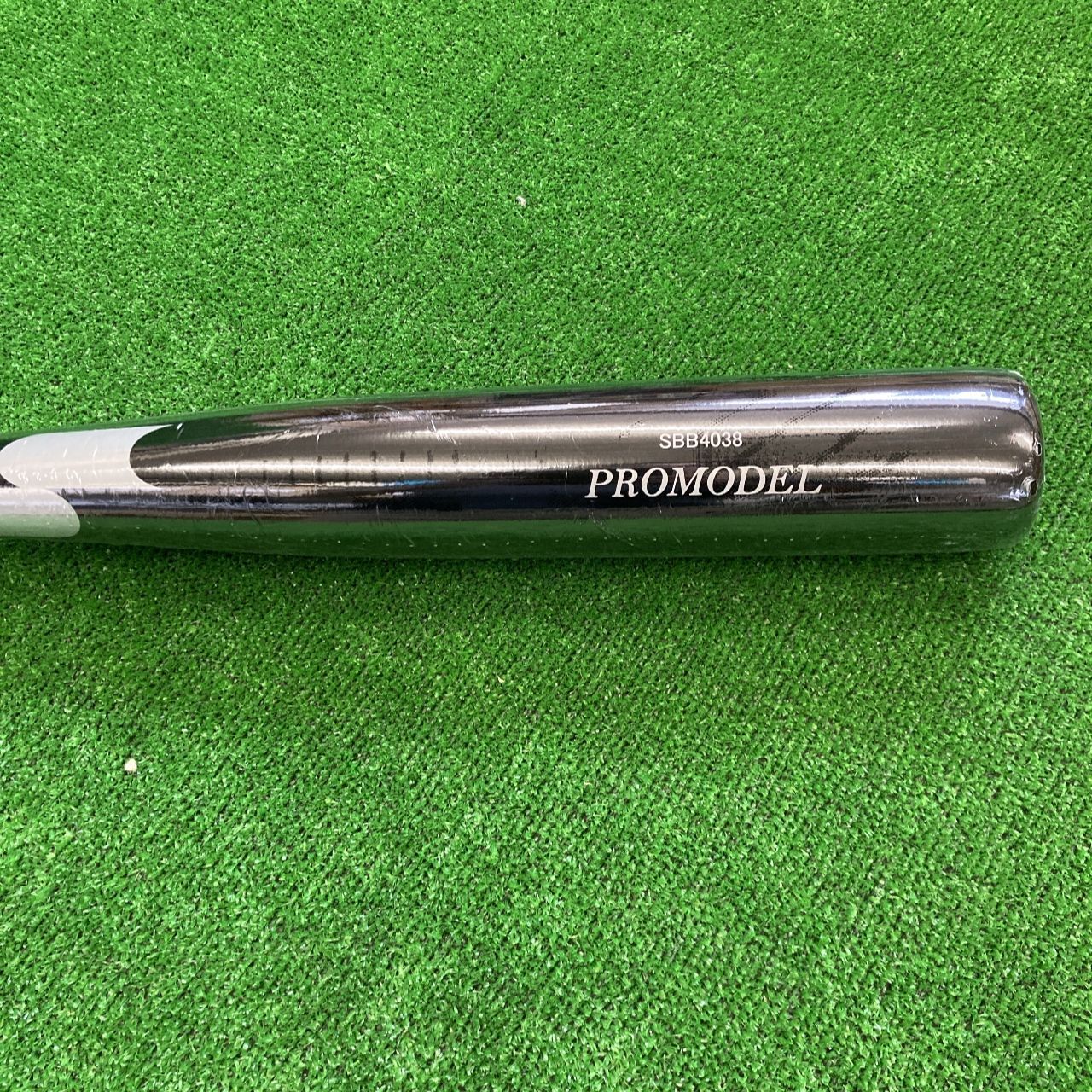 SSK 一般軟式用木製バット 巨人 岡本モデル 84cm720g SBB4038