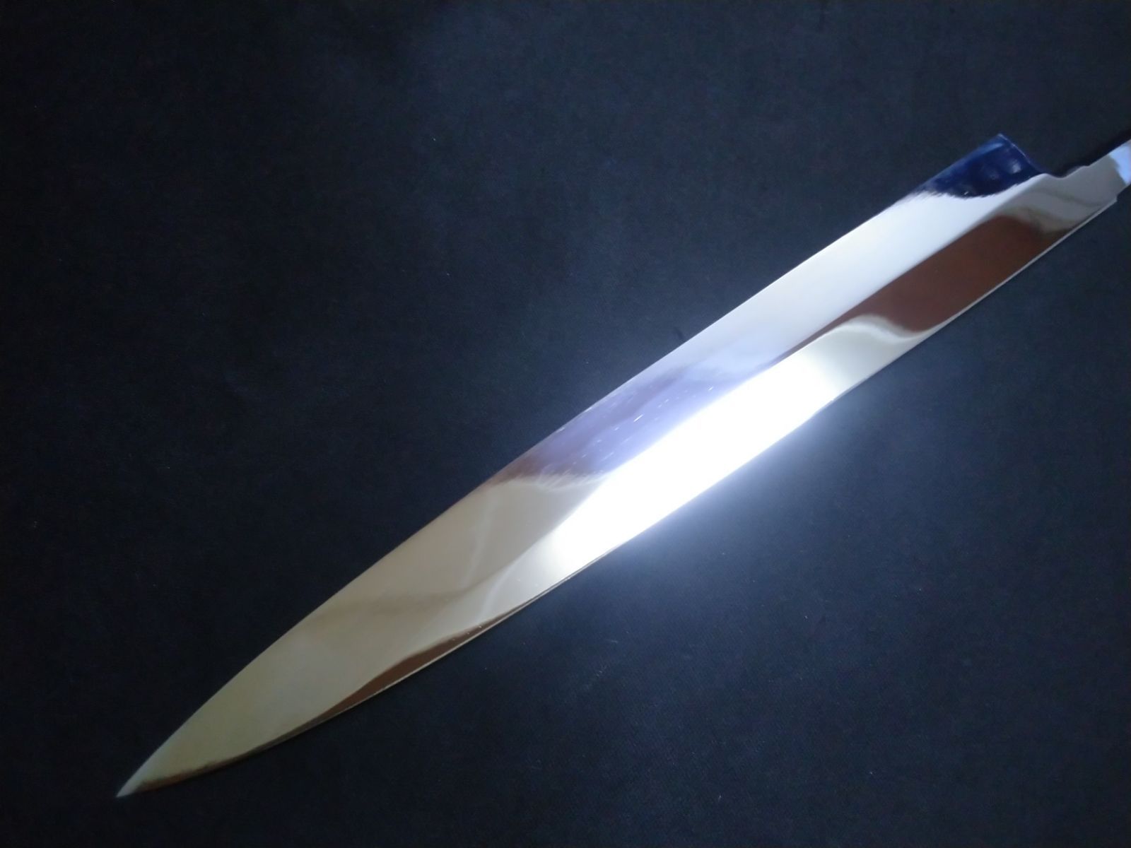 堺業務用刃物メーカー直売 八寸 柳刃包丁 青二鋼 三面鏡面仕上げ 黒檀八角水牛柄