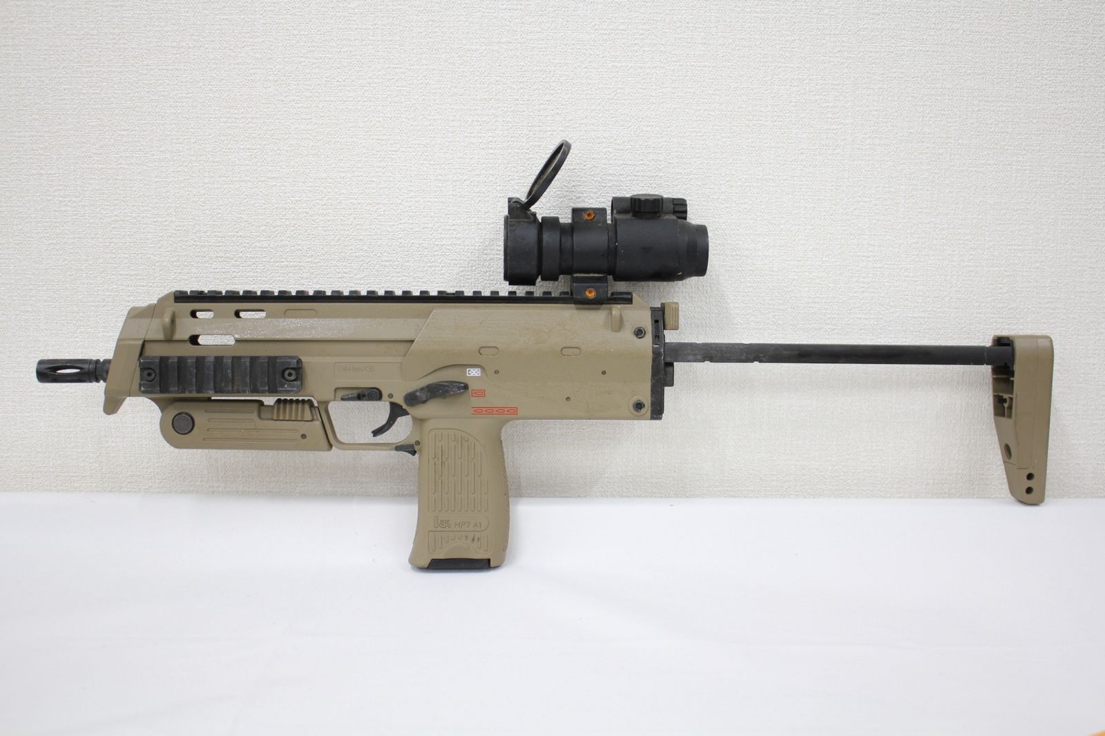 東京マルイ MP7A1 タンカラー Cal 4.6mm x30 電動ガン ガスガン トイガン BT616