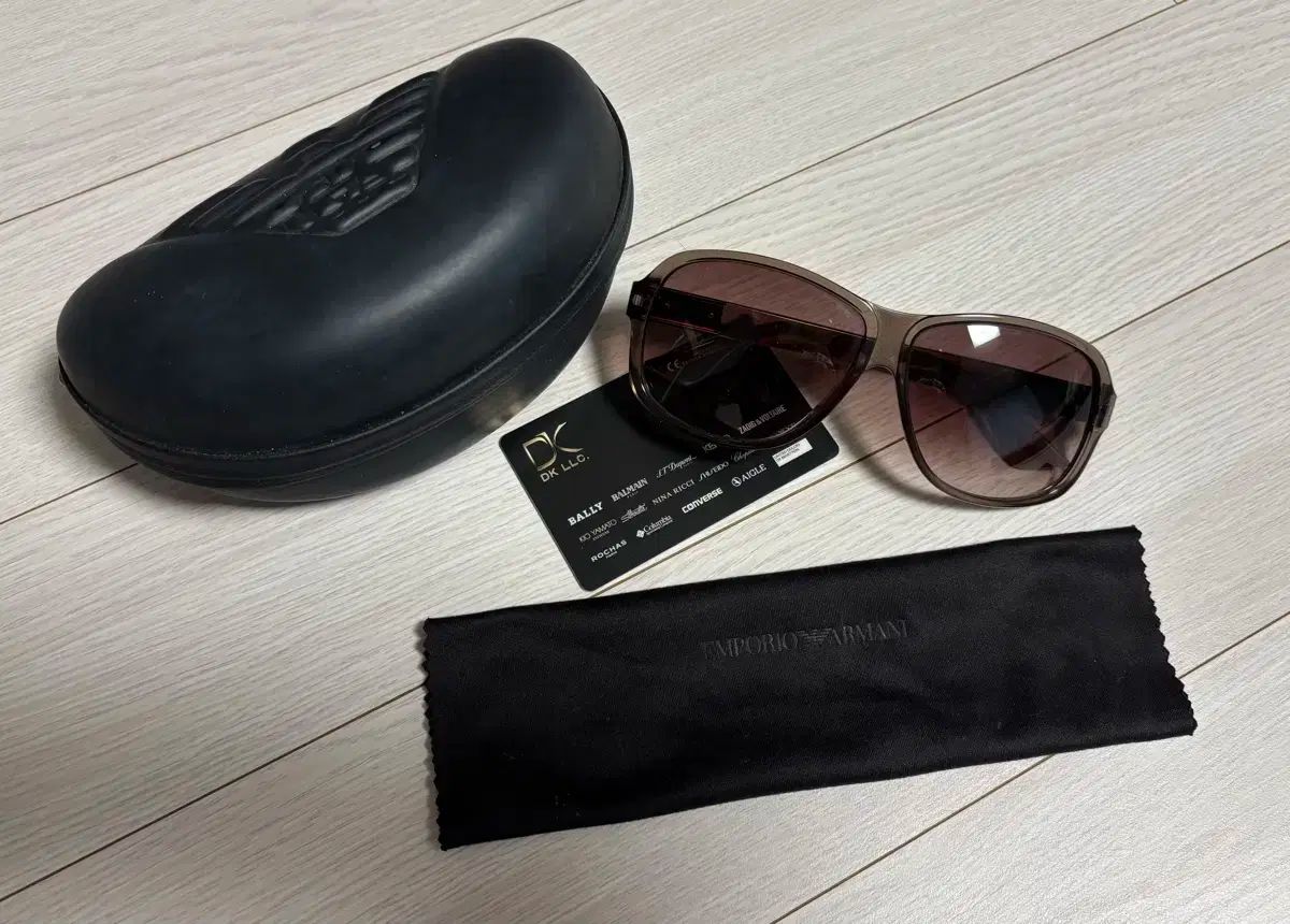 エンポリオ ARMANI アルマーニ サングラス