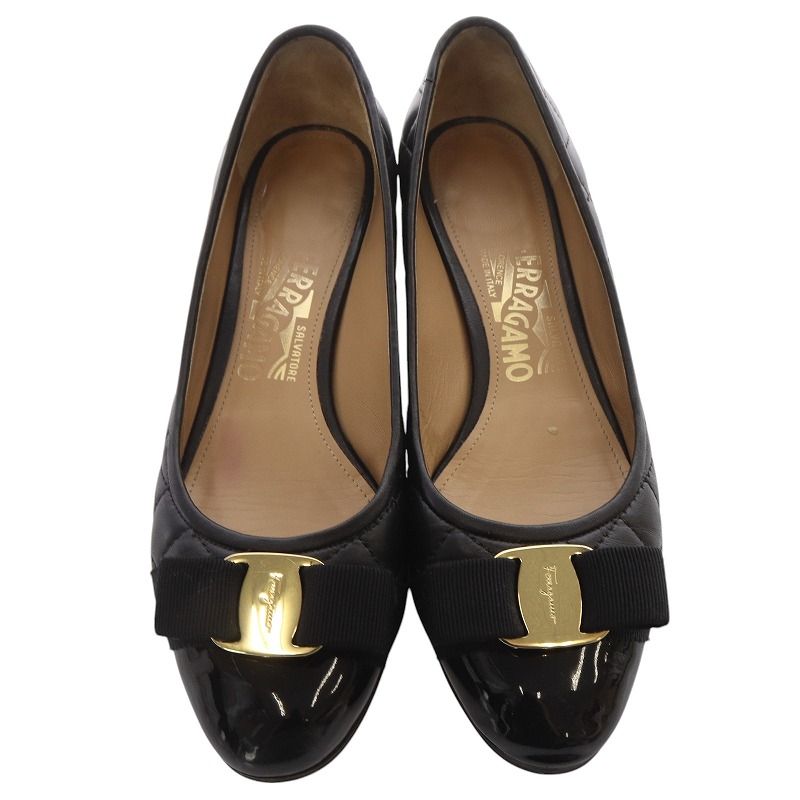 サルヴァトーレフェラガモ Salvatore Ferragamo キルティング ヴァラ 