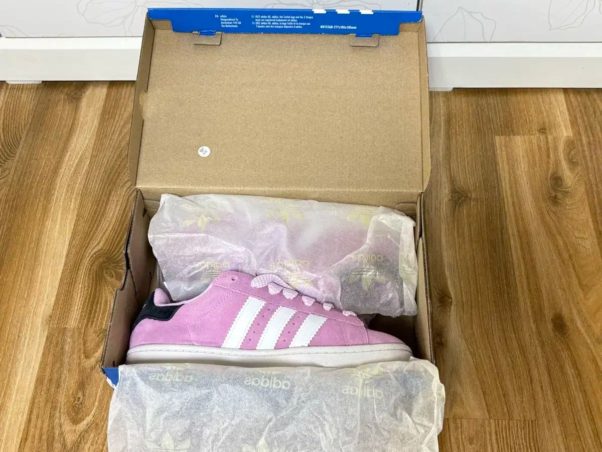 adidas アディダス
