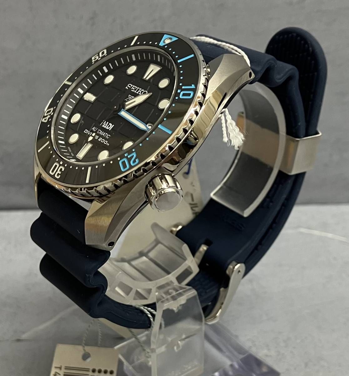 SEIKO SNKP27 自動巻きスポーツウォッチ SEIKO SNKP27 自動巻き