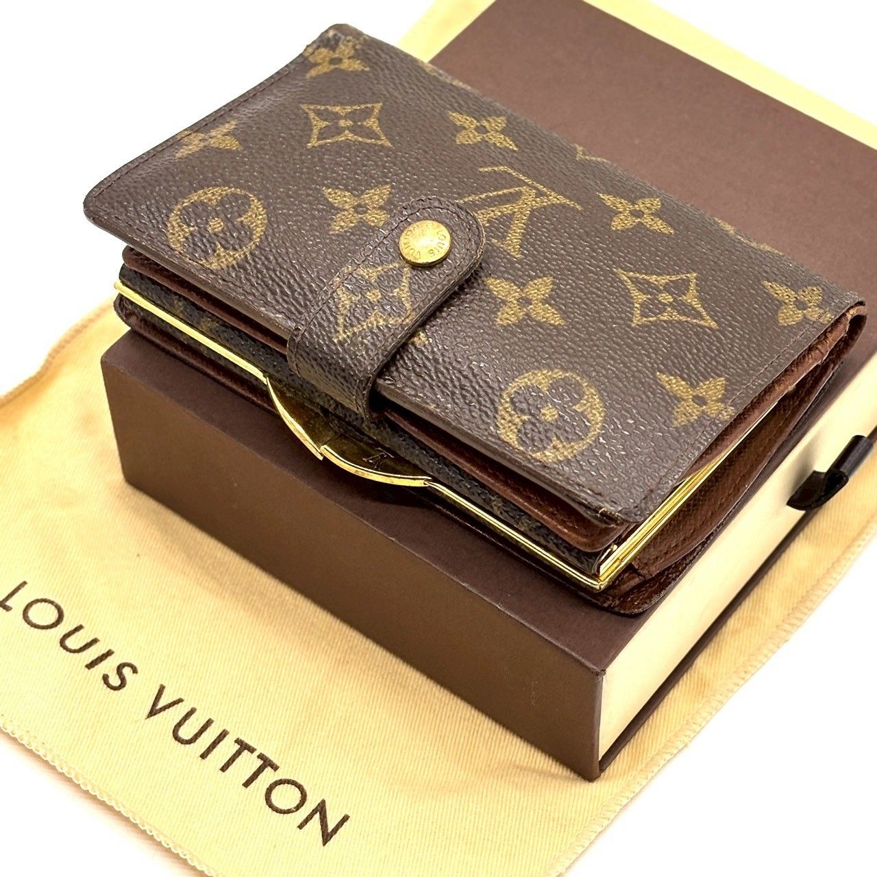 VUITTON ルイヴィトン
