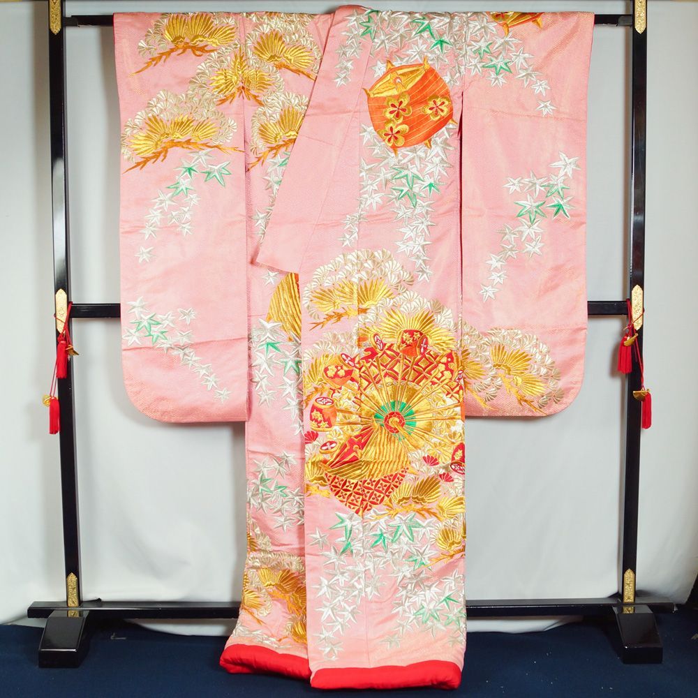 色打掛 踊り着物 槌車に小田巻模様 刺繍 正絹 引き振袖 Sサイズ 【送料 