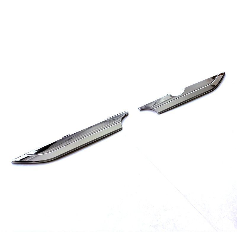 25年式対応 リアゲート装飾バー