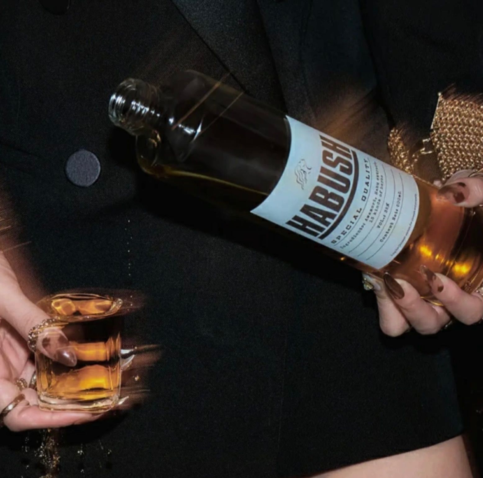 HABUSH Awich ハブッシュ エーウィッチ ハブ酒 35度 500ml