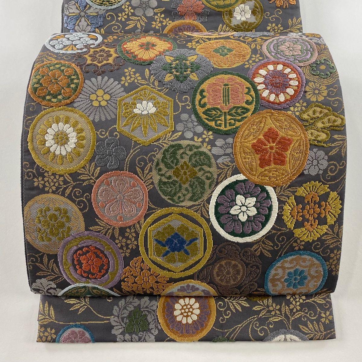 袋帯 秀品 丸文 花唐草 箔 灰色 六通 正絹 【中古】 - メルカリ