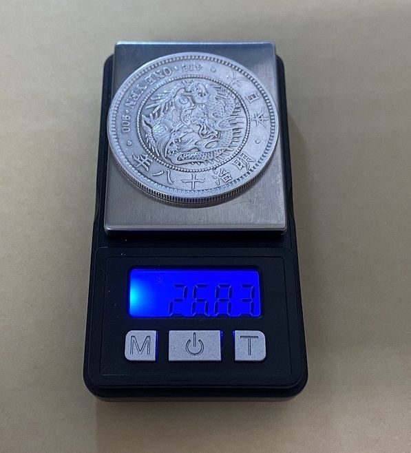 円銀 明治18年銘 一圓銀貨 (大型) - メルカリ