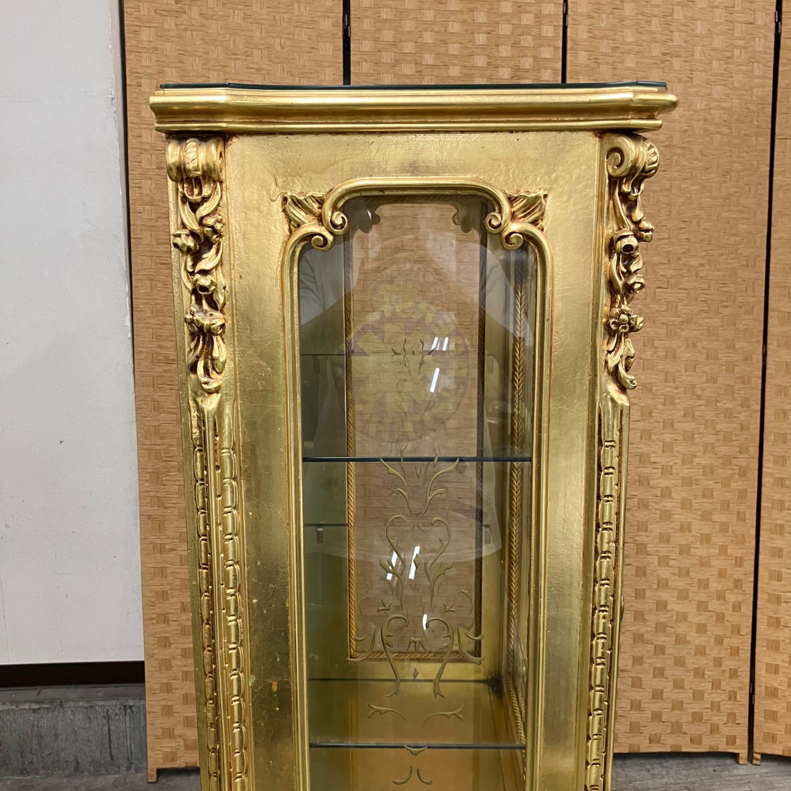 げ交渉 SILIK シリック 装飾家具 猫脚 ロココ調 アンティーク調 ガラスキャビネット ショーケース 飾り棚 ゴールド 直接 推奨 横浜市保土ヶ谷区 MARWIL-DEMENAGEMENTS_CH