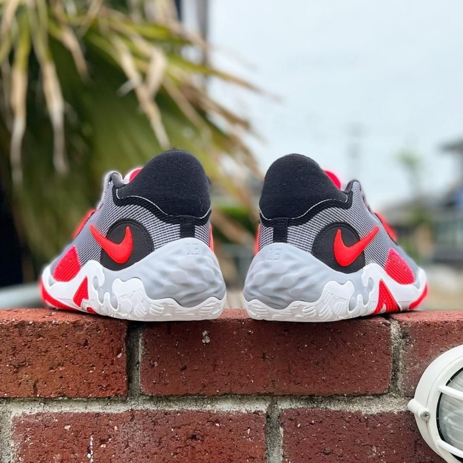 NIKE PG 6 