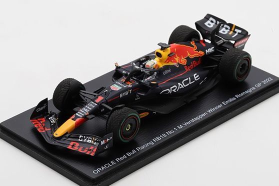 鈴鹿サーキット特注 スパーク 1/43 レッドブル F1 RB18 オラクル レッドブル レーシング #1 エミリア・ロマーニャGP 2022  フェルスタッペン メルカリ