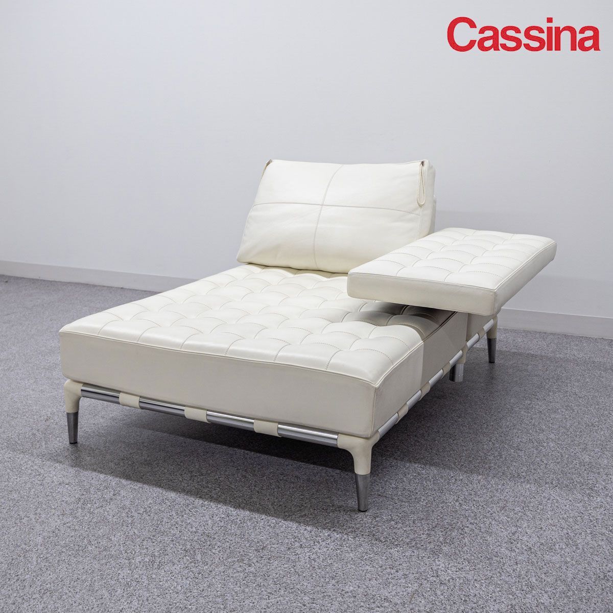 中古品】Cassina カッシーナ 241 PRIVE プリヴェ 1人掛け ソファ 中古品】Cassina カッシーナ 241 PRIVE プリヴェ 1人掛け ソファ