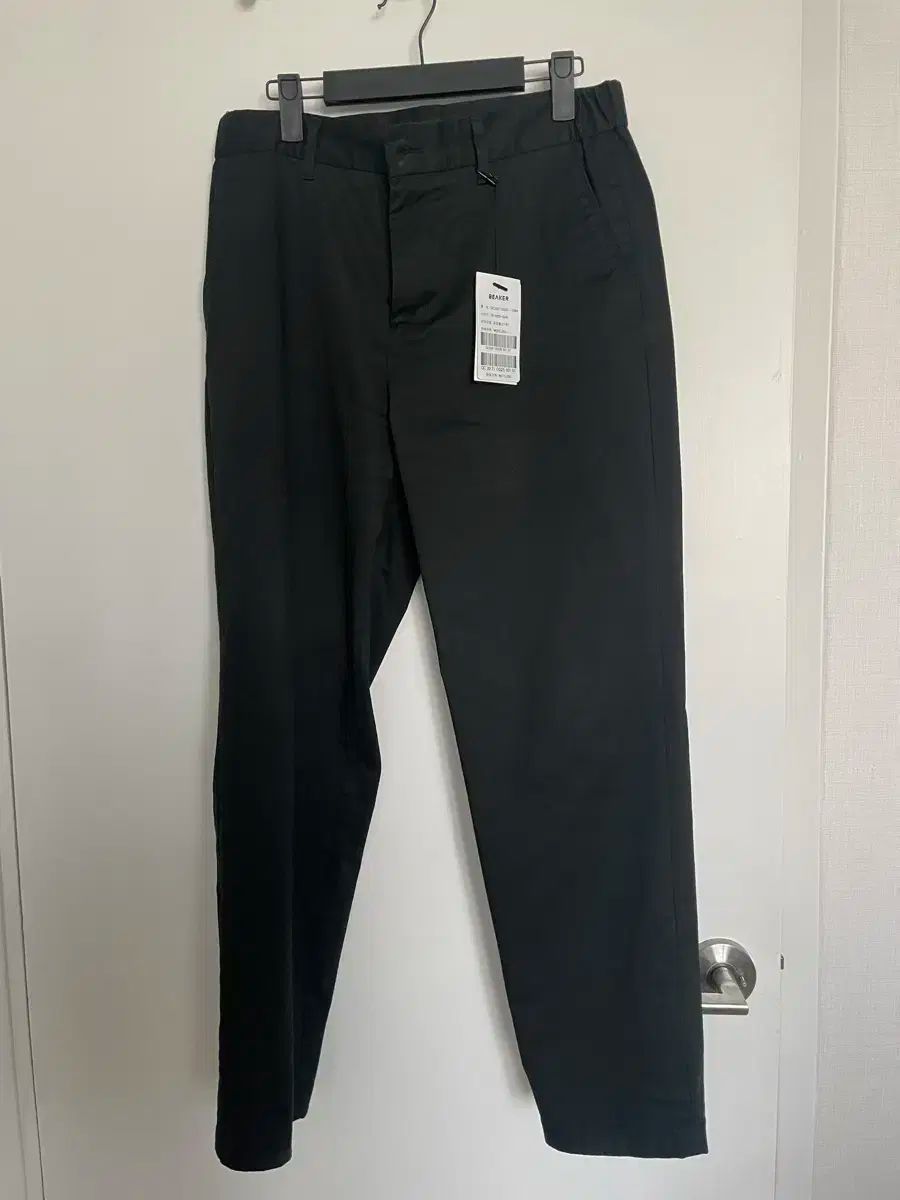 ビーカー C ー Fit チノパンツ 黒