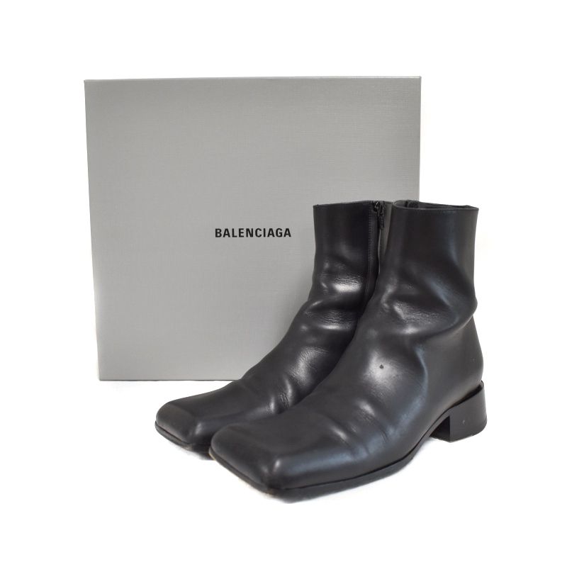 送料関税込★Balenciaga★カゴーレ レザー アンクルブーツ BALENCIAGA Groupie レザー アンクルブーツ | THE OUTNET