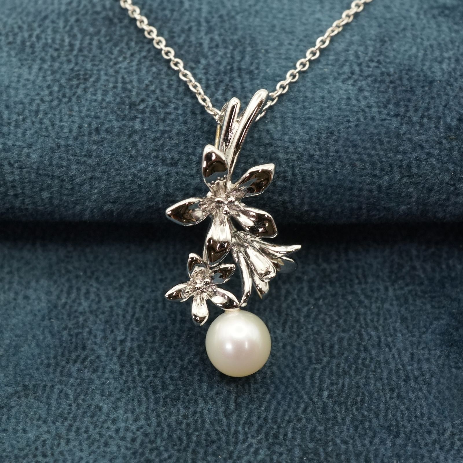 TASAKI・タサキ・田崎パールネックレス 田崎真珠 シルバー パール フラワー TASAKI タサキ ネックレス