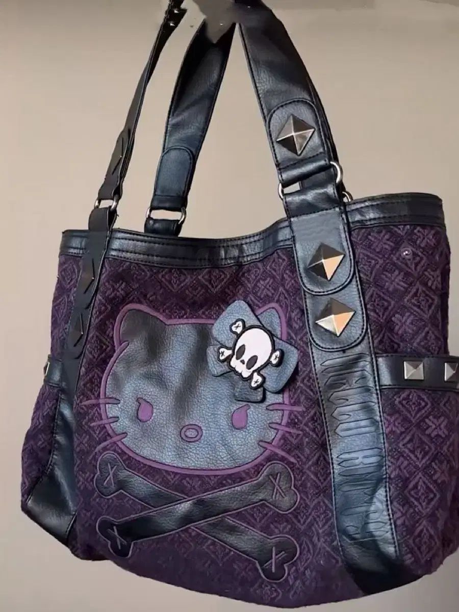 Hello kitty バッグ