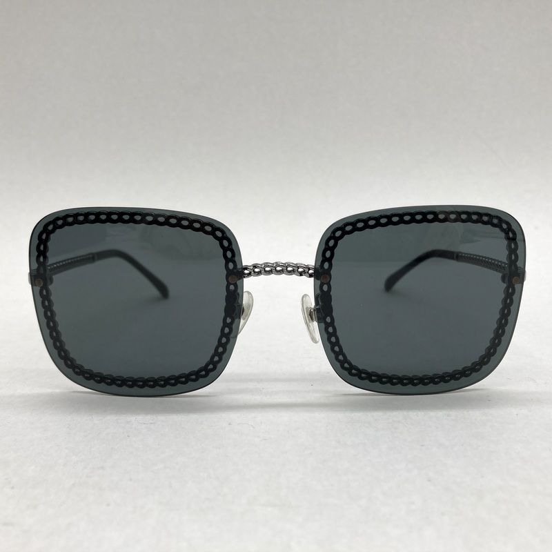 CHANEL シャネル サングラス 4244 スクエア リムレス チェーン装飾 き アイウェア 眼鏡 57□17 140 ブラック 服飾小物 B14911◆