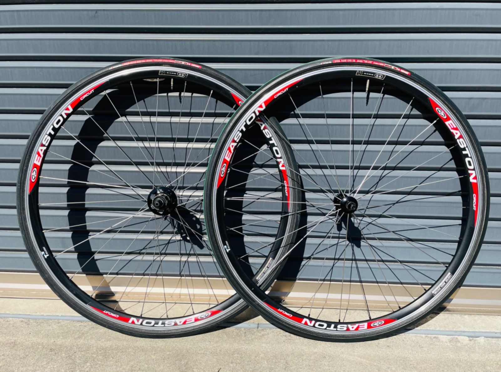 EASTON CIRCUIT 700×14C アルミ ホイール シマノフリー 10s イーストン クリンチャー Vittoria タイヤ付 クイック  前後セット