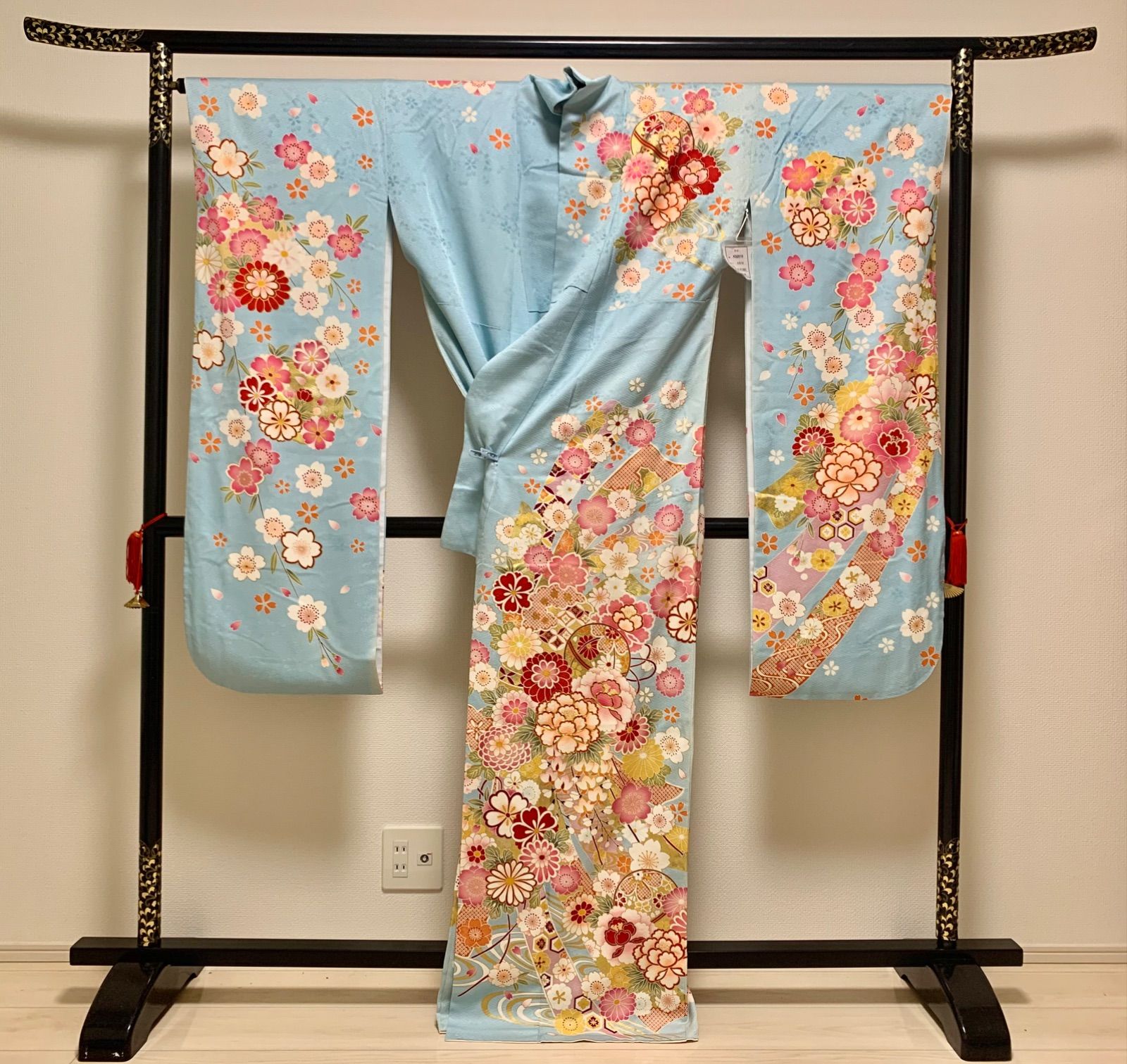 正絹振袖・仕立上り品】 訳あり大特価！ ⚠️振袖単品です - メルカリ 