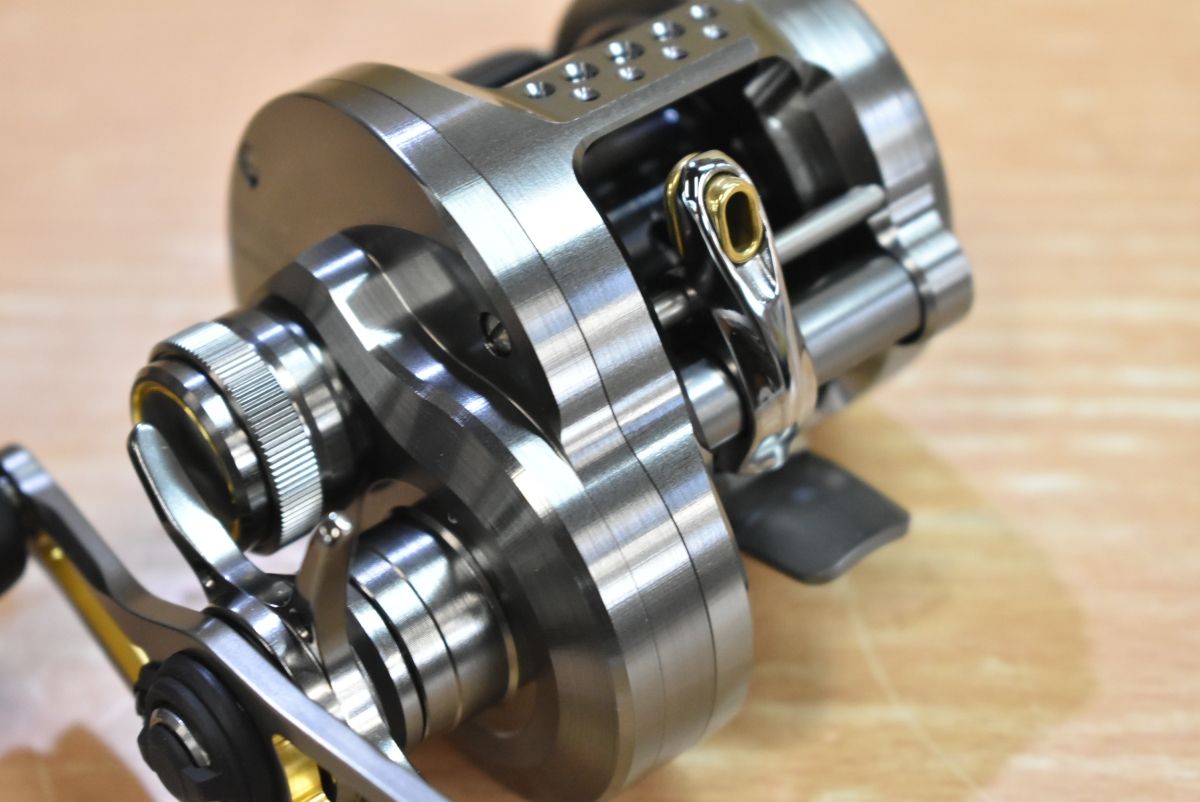 シマノ 23 カルカッタコンクエスト BFS XG 右 SHIMANO CALCUTTA