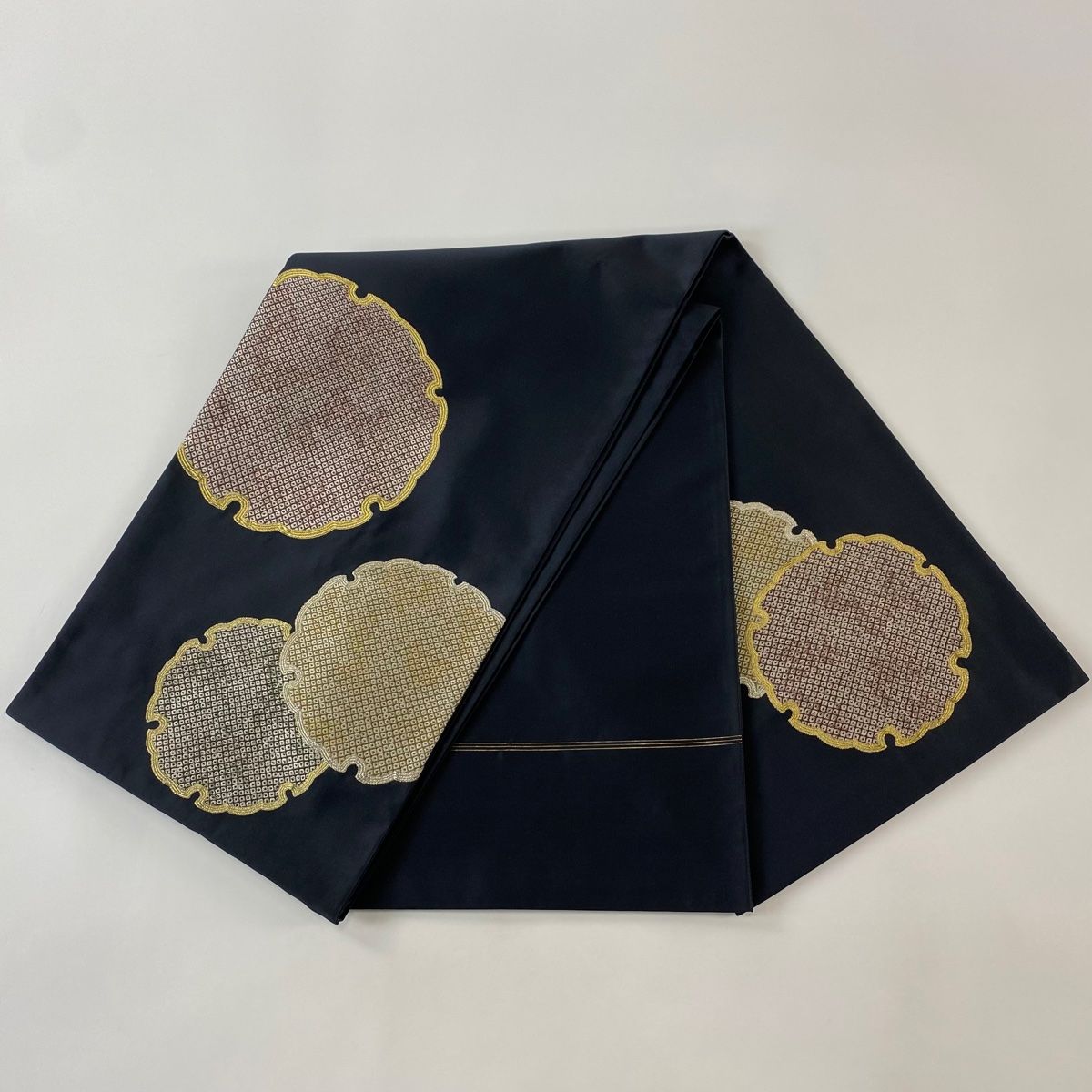 美品】 袋帯 名品 祥園 落款 雪輪 疋田 金銀糸 墨色 お太鼓柄