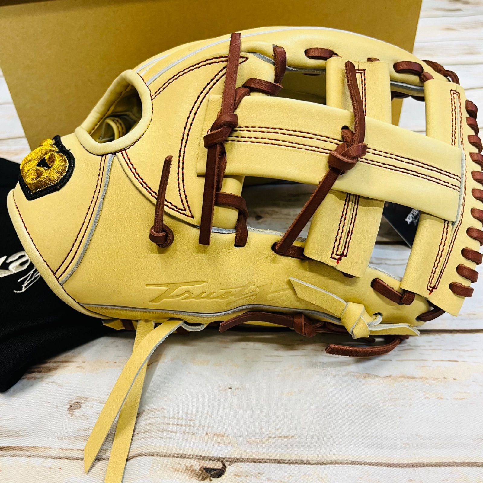 硬式野球グラブ