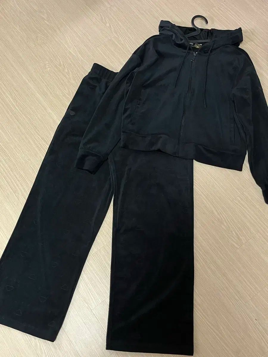 ディナフィット ツアーベルベット