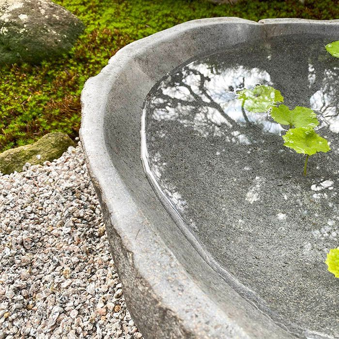 縁先手水鉢・蹲 Amazon.co.jp: つくばい 蹲 手水鉢 石 鉢 水鉢 睡蓮鉢 スイレン鉢 ハス