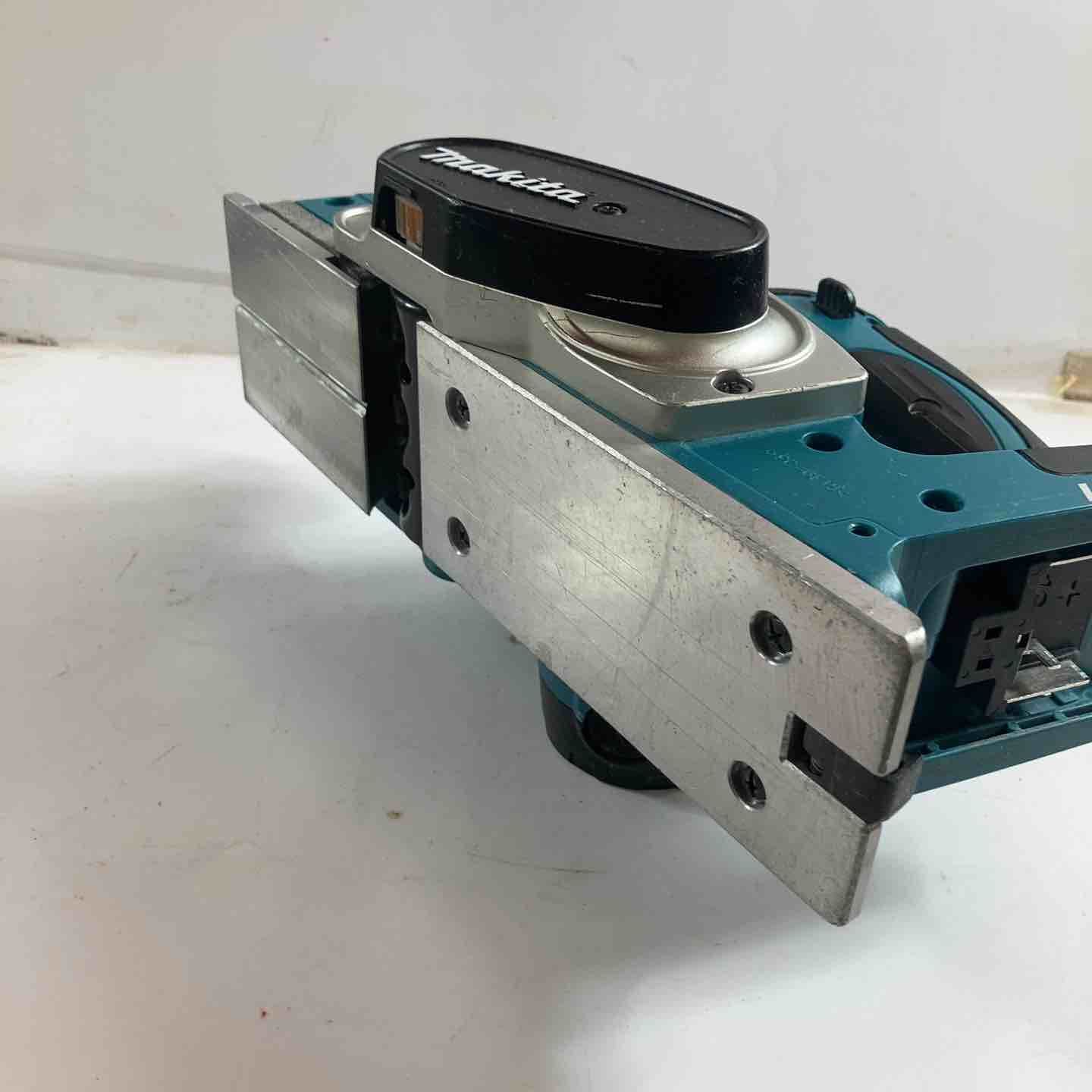 マキタ makita コードレスカンナ KP180DZ 川崎店 HRDEVELOPMENT_JP