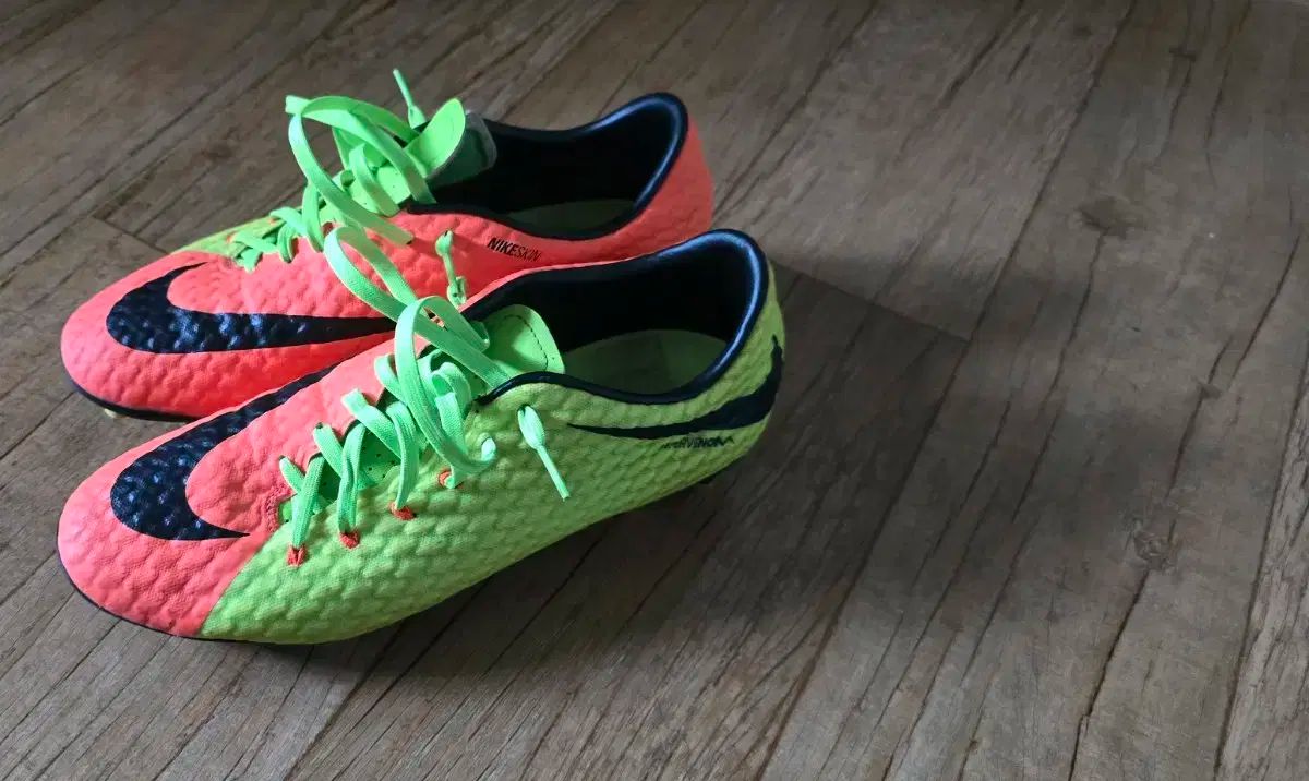 ナイキ ハイパーヴェノム 最高 サッカーシューズ 265 ハイパーヴェノム