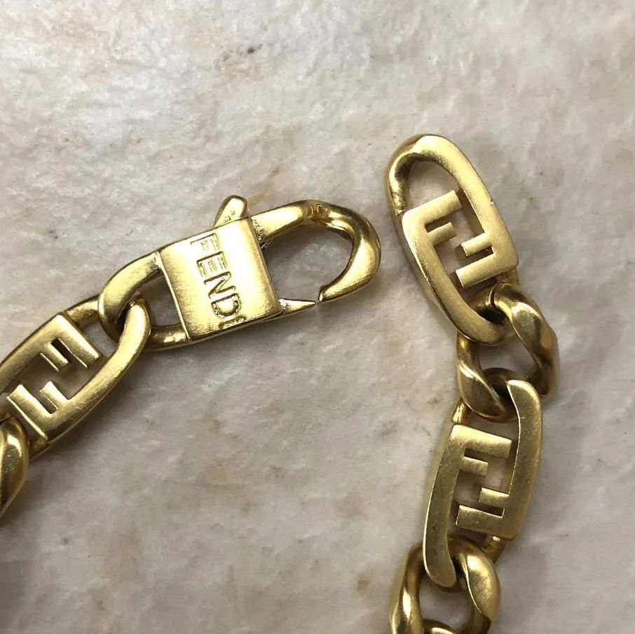 FENDI フェンディ オーロック ブレスレット GP ロゴ 艶消し