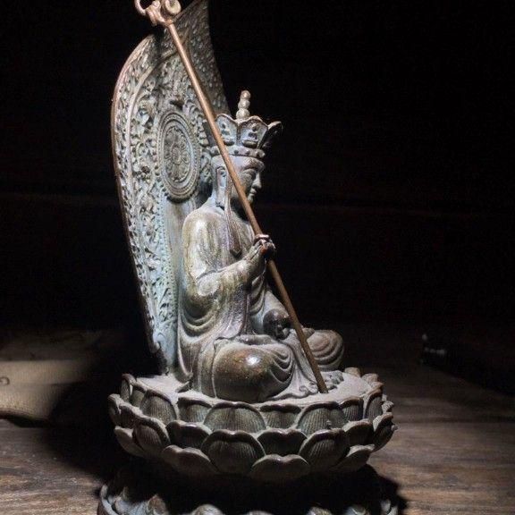 銅製 九華山地蔵王仏像 装飾品 工芸品 美術品 置物 - メルカリ