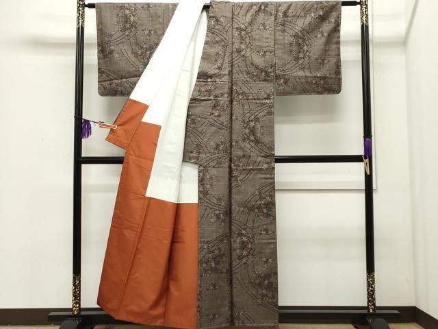 平和屋着物○本場大島紬 7マルキ 泥染め 楓文 佐藤絹織物謹製 証紙付き  