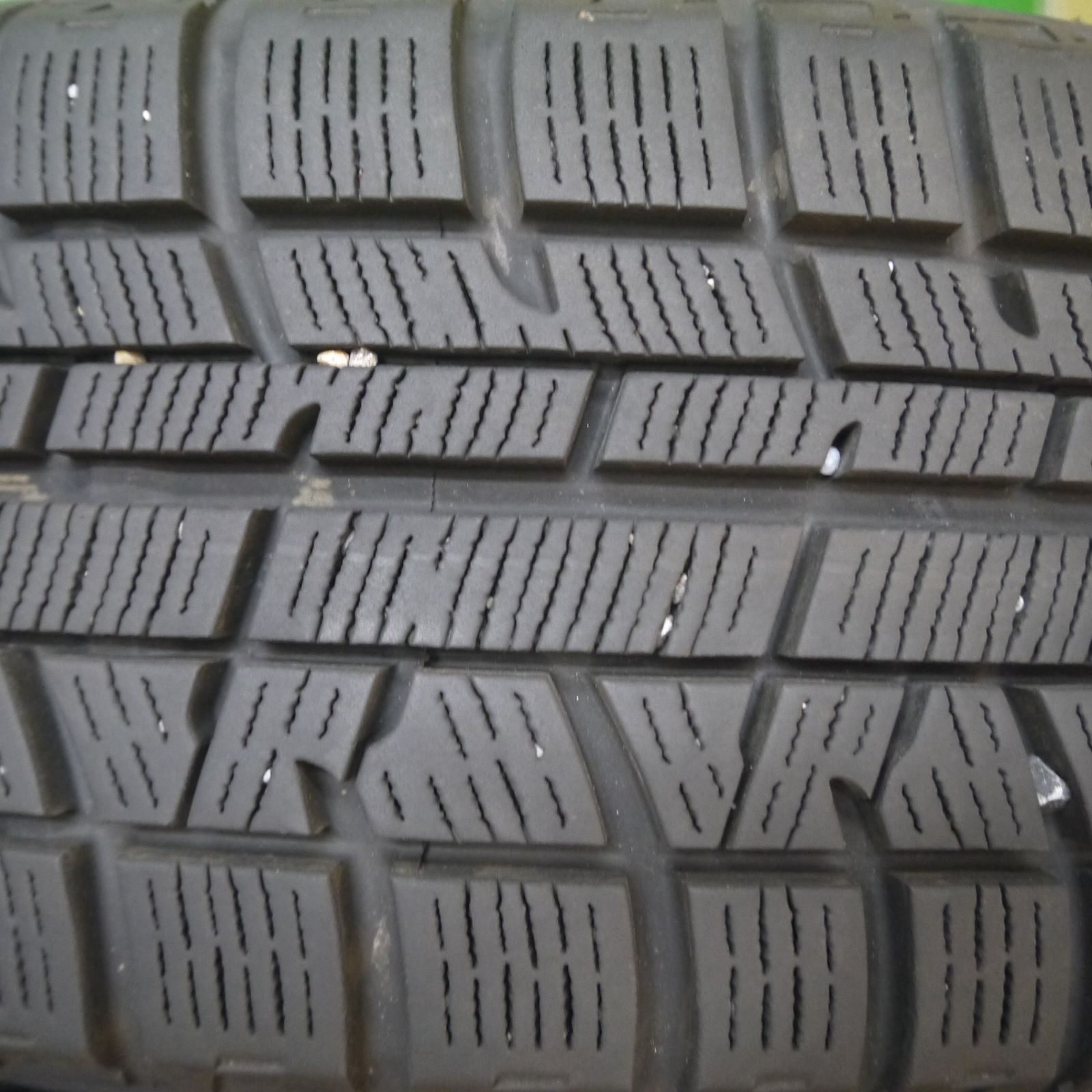 阿*二様 175/60R16 YOKOHAMA iG50PLUS 残溝有り4本 バリ溝 YOKOHAMA ig50 175/60/16 2012年制 バリ溝スタッドレスタイヤ 4本