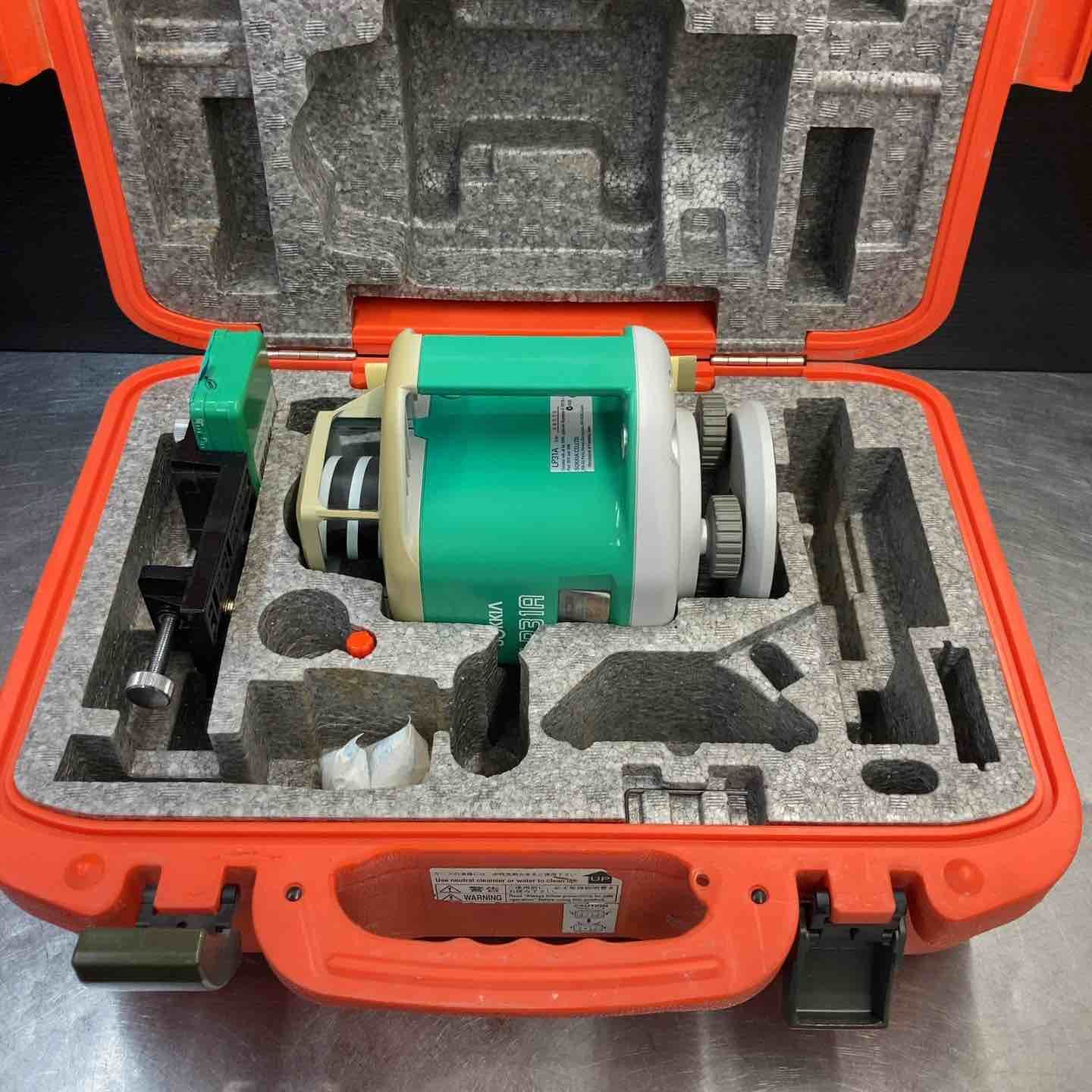 品 ソキア SOKKIA 回転レーザー レベルプレーナー LP31A 360度 墨出し器 水平器 光学 東大和店