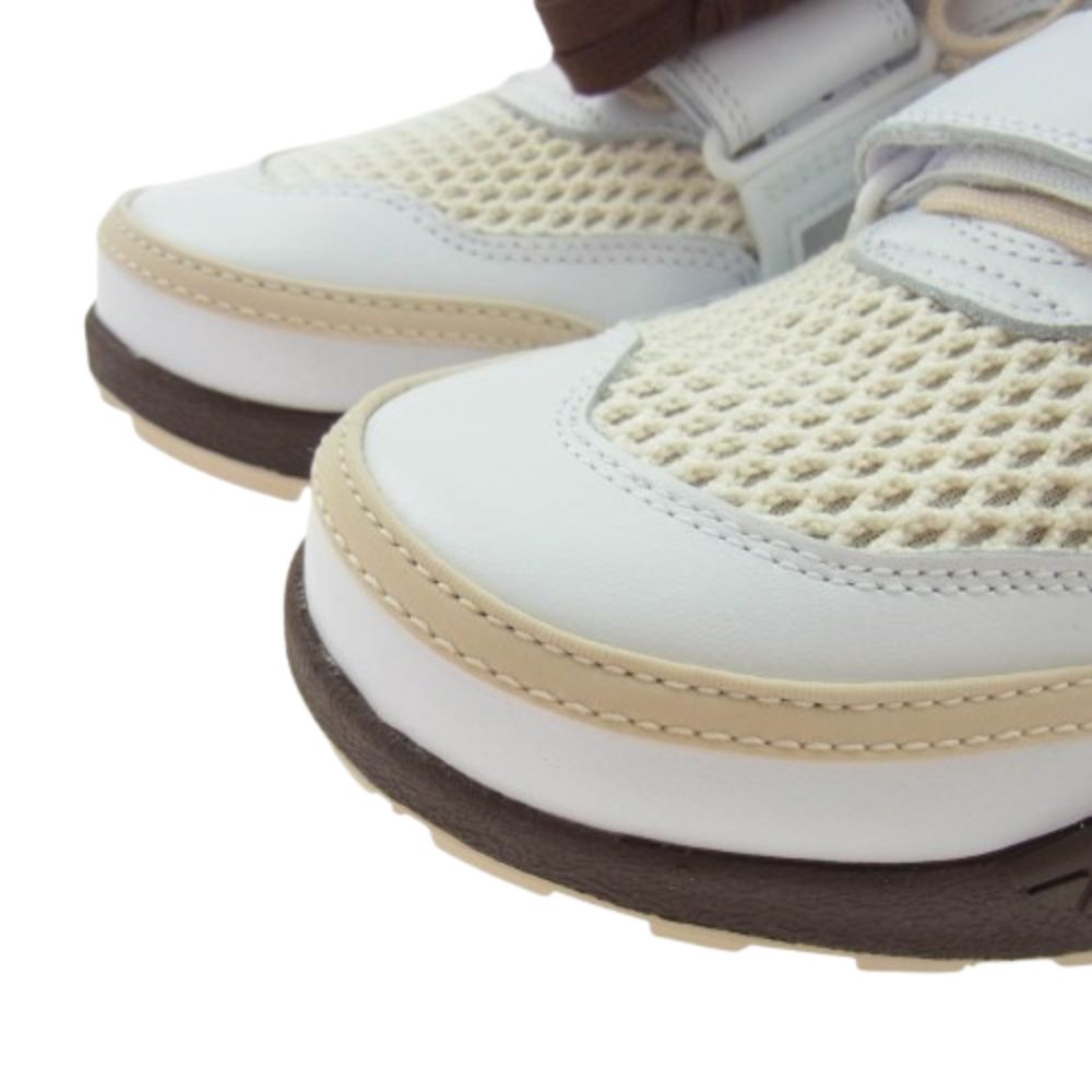 NIKE ナイキ HQ3073-100 × Travis Scott トラヴィススコット ズーム  