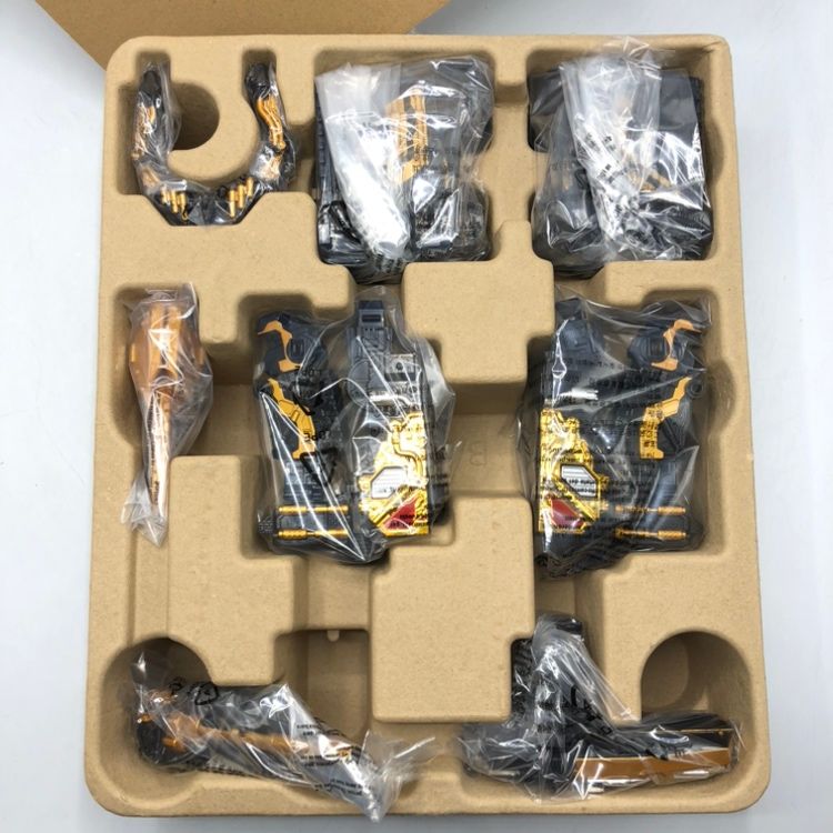 中古】バンダイ DXキングコーカサスカブト ガーディアンウエポン